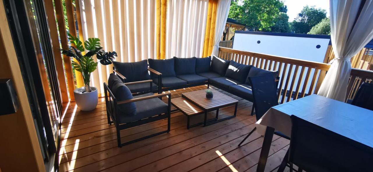 Mobile Home Kmz Selce Exterior photo
