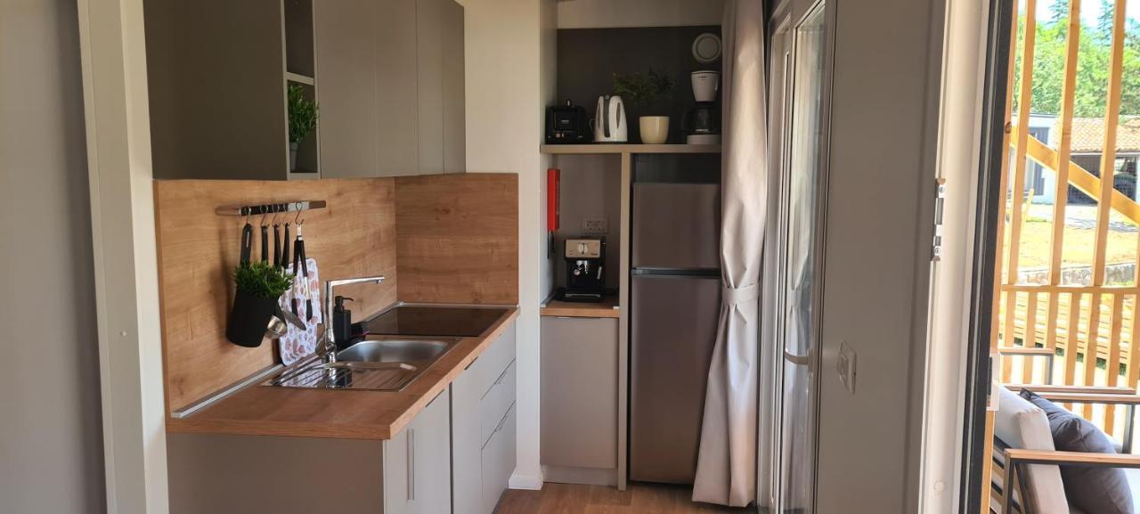 Mobile Home Kmz Selce Exterior photo